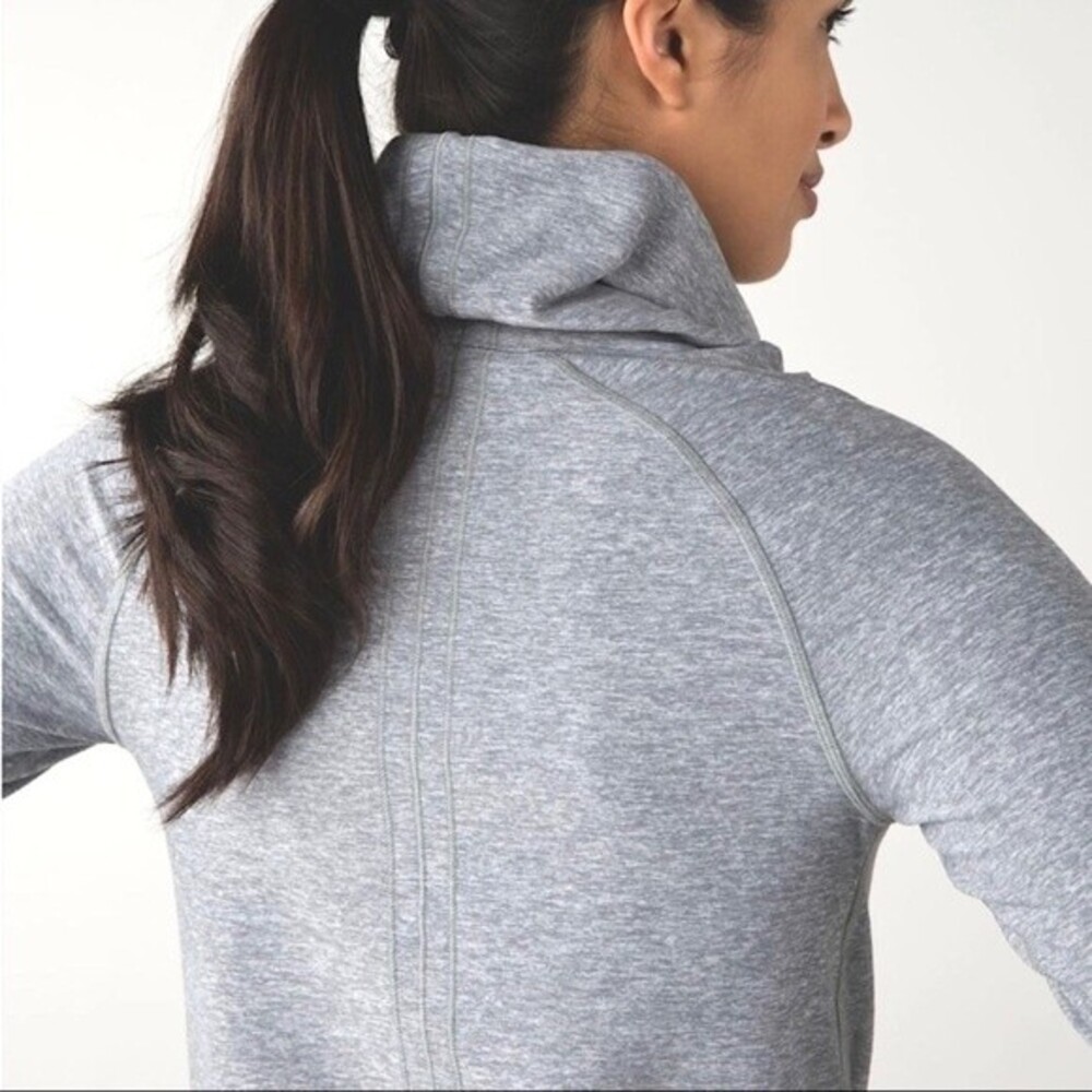 Lululemon Make A Move Long Sleeve in Heathered Battleship 2 - Picture 11 of 11
